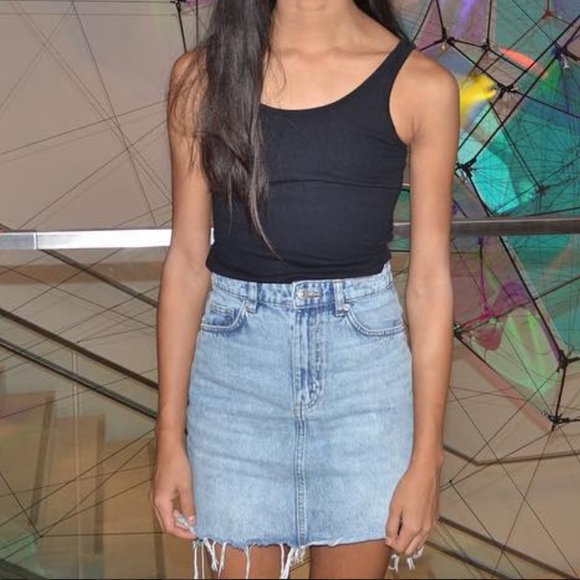 H&M Denim Mini Skirt - Picture 5 of 6